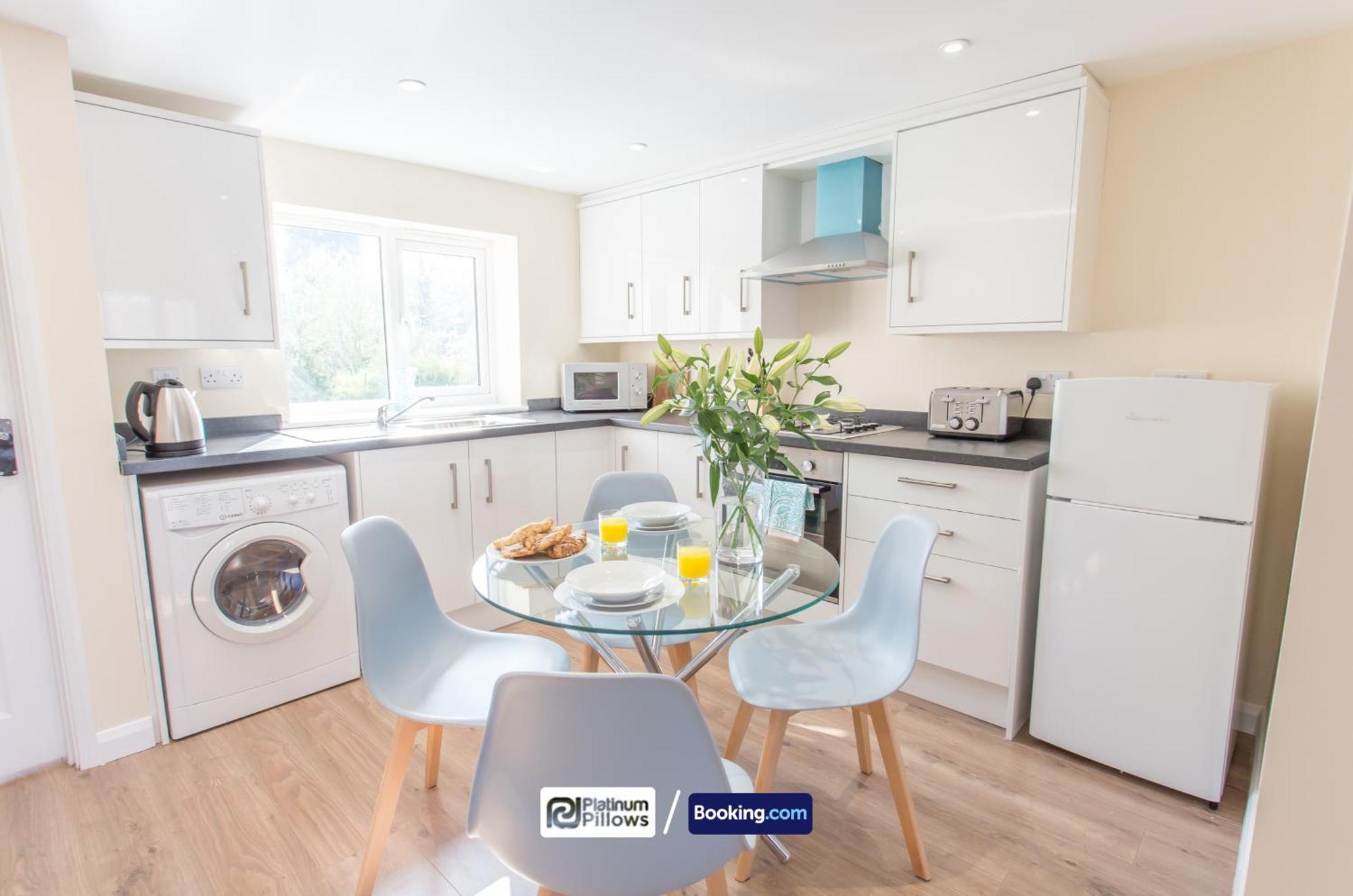 Modern Oxford 2 Bedroom Apartments, Near John Radcliffe Hospital, Weekly & Monthly Deals Eksteriør billede